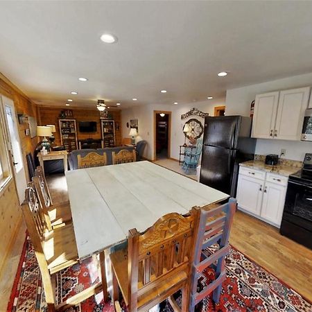 Bearfoot Bungalow Red River Εξωτερικό φωτογραφία